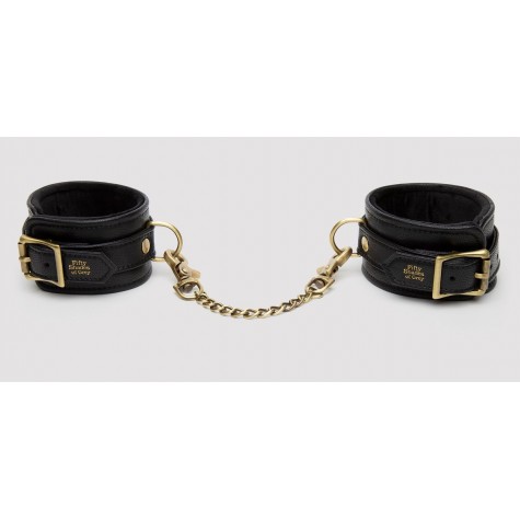 Черные оковы на ноги Bound to You Faux Leather Ankle Cuffs